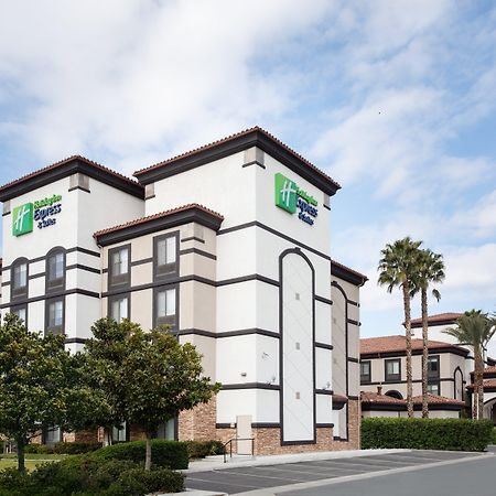 Holiday Inn Express Ontario By Ihg Creekside Esterno foto