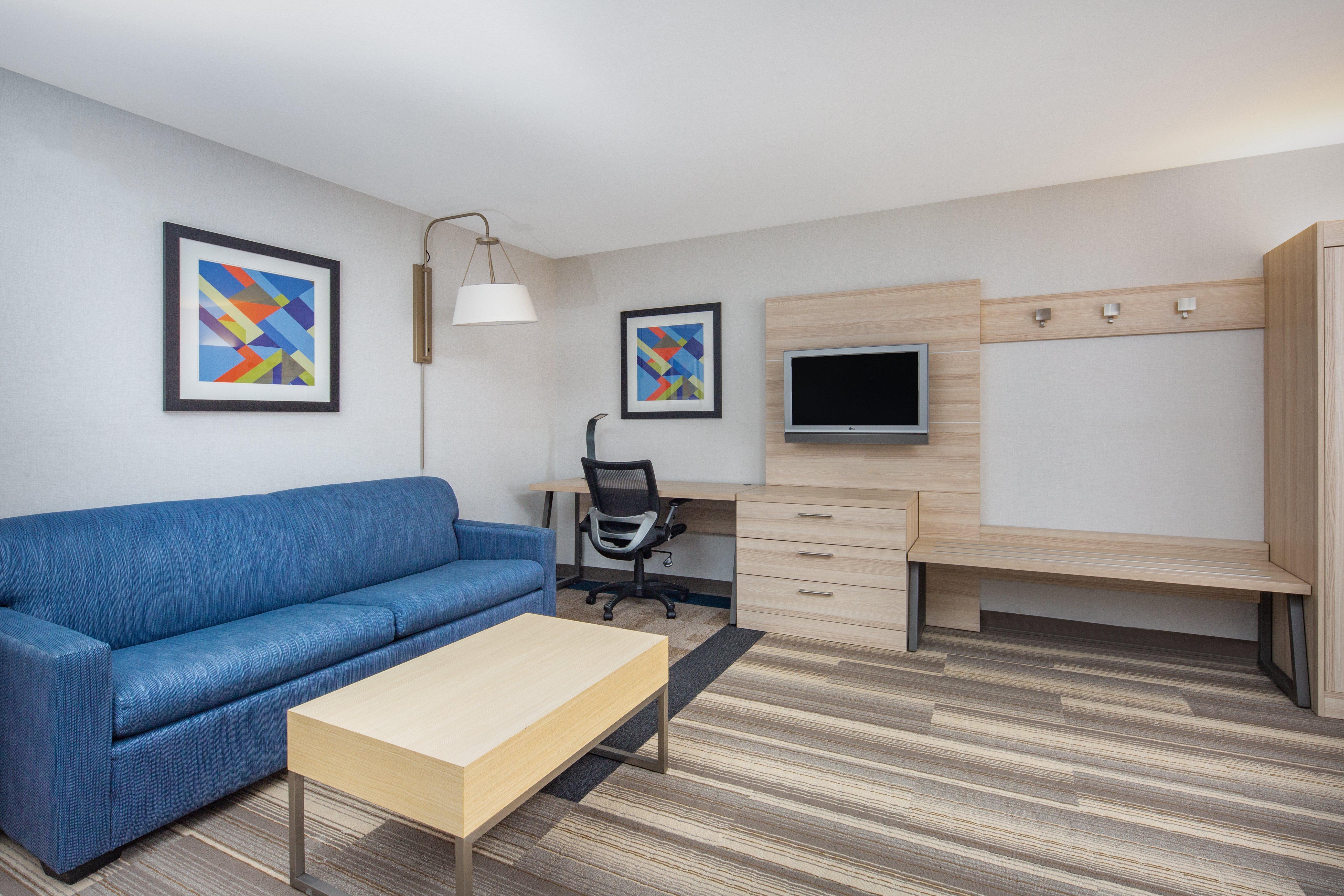 Holiday Inn Express Ontario By Ihg Creekside Esterno foto
