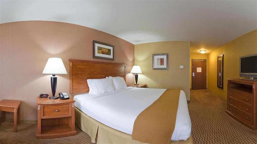 Holiday Inn Express Ontario By Ihg Creekside Esterno foto