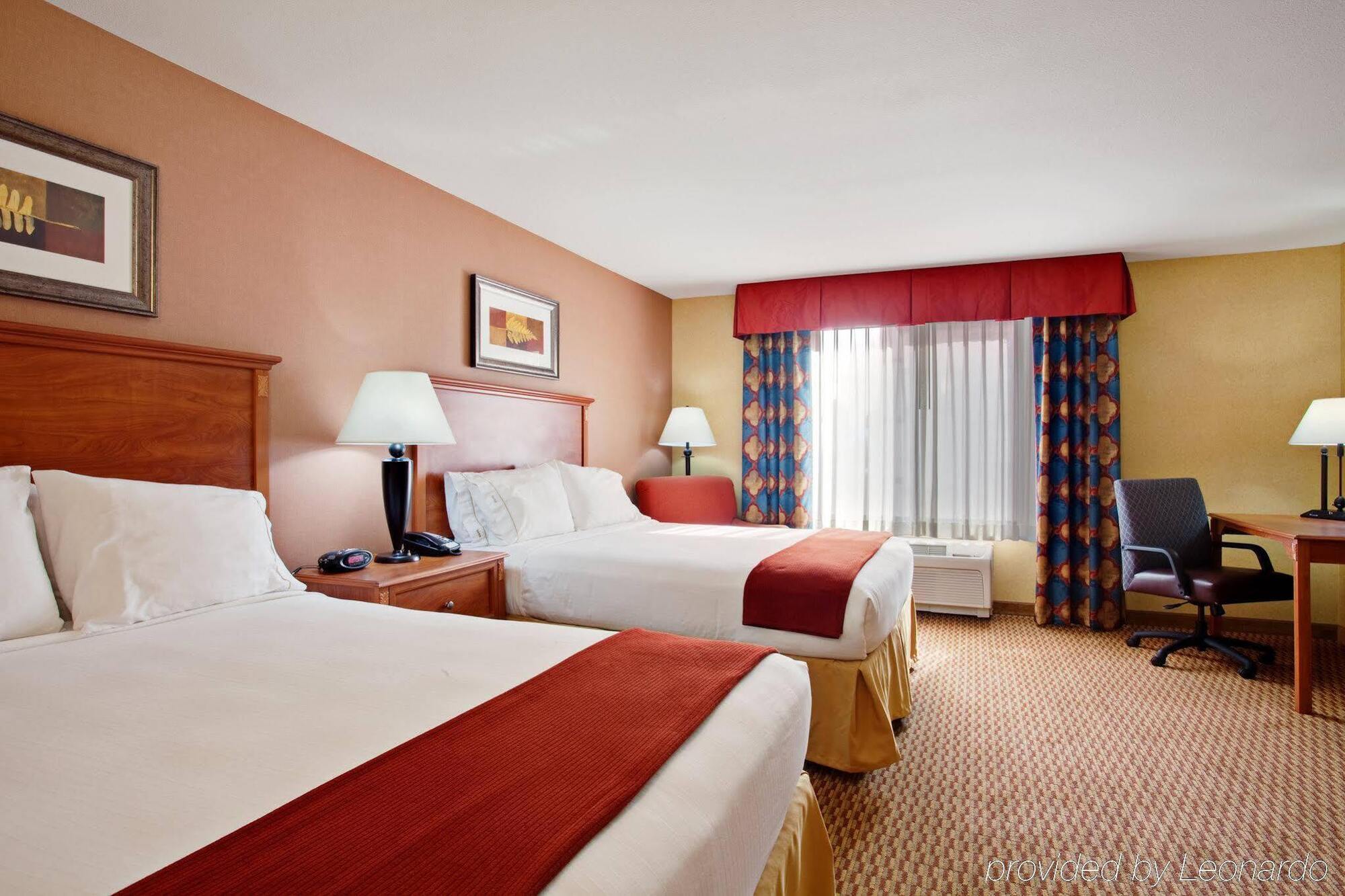 Holiday Inn Express Ontario By Ihg Creekside Esterno foto
