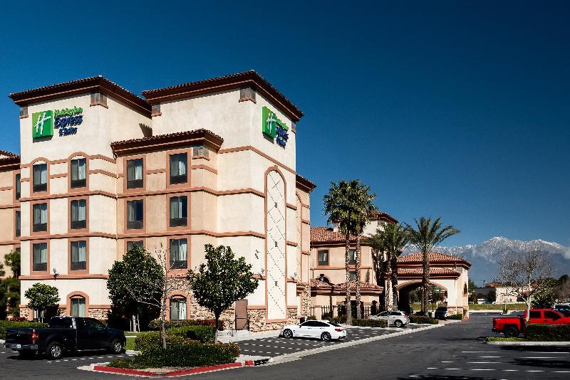 Holiday Inn Express Ontario By Ihg Creekside Esterno foto