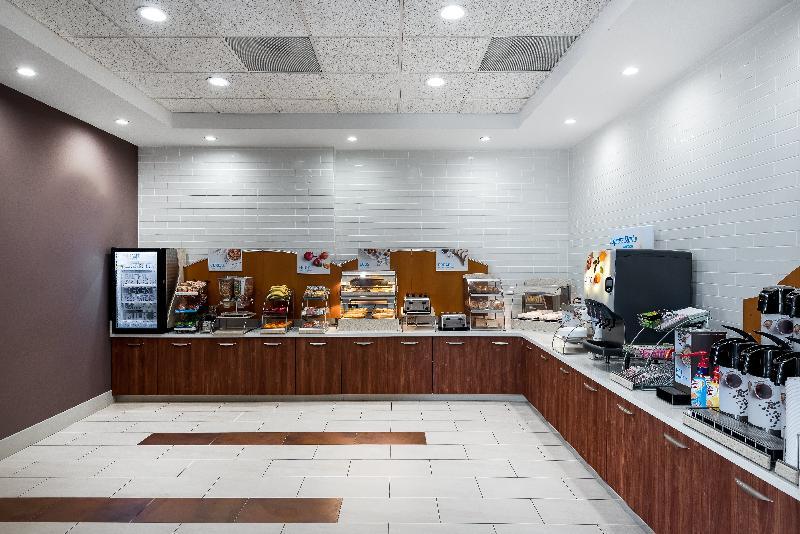 Holiday Inn Express Ontario By Ihg Creekside Esterno foto